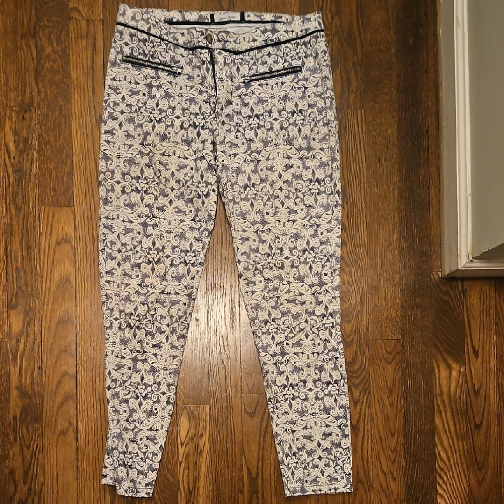 Anna Grace Navy and White Patterned Cropped Pants